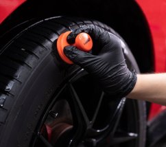Aplikační štěteček - CARPRO DarkSide Tyre Brush