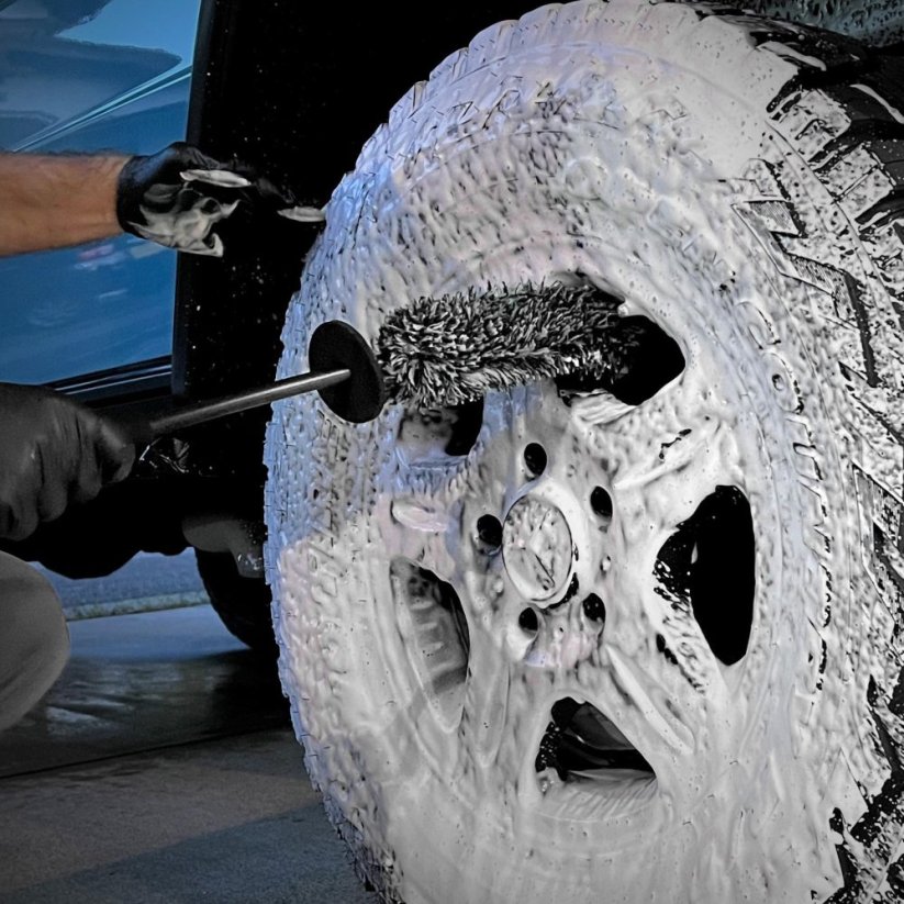 Kartáče na kola - CARPRO FlatSpot Wheel Brush Set