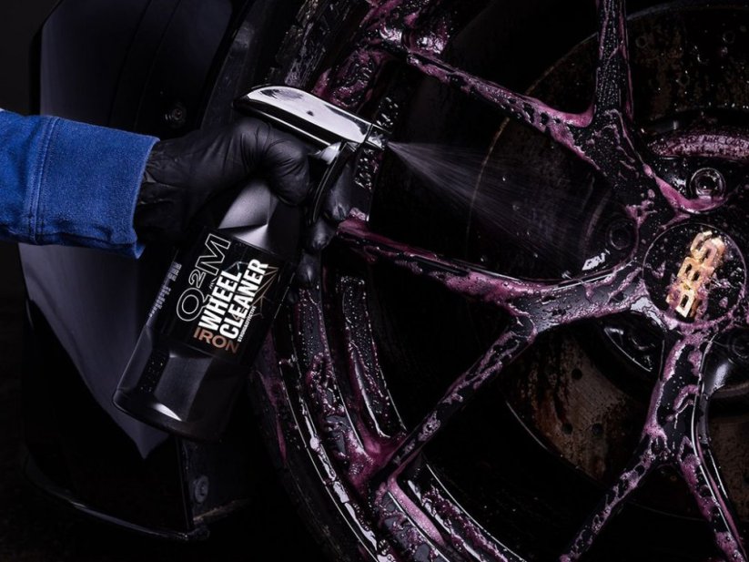 Gyeon Q2M Iron WheelCleaner REDEFINED - čistič kol - Objem: 1 l