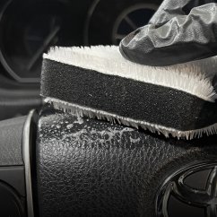 Čistící a aplikační houbička - CARPRO MicroBuff