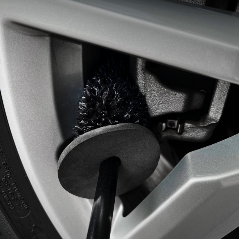 Kartáče na kola - CARPRO FlatSpot Wheel Brush Set